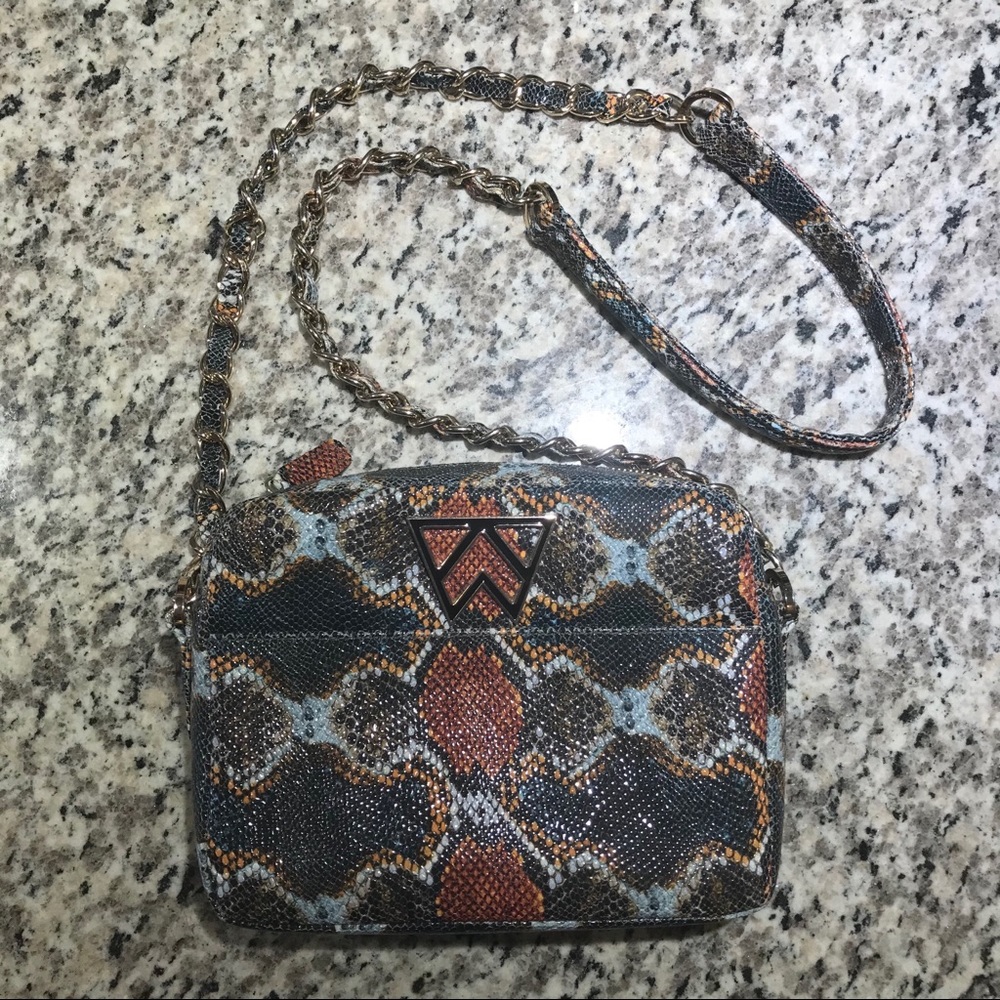 Kelly Wynne Handbag Mingle Mingle Mini in Monarch